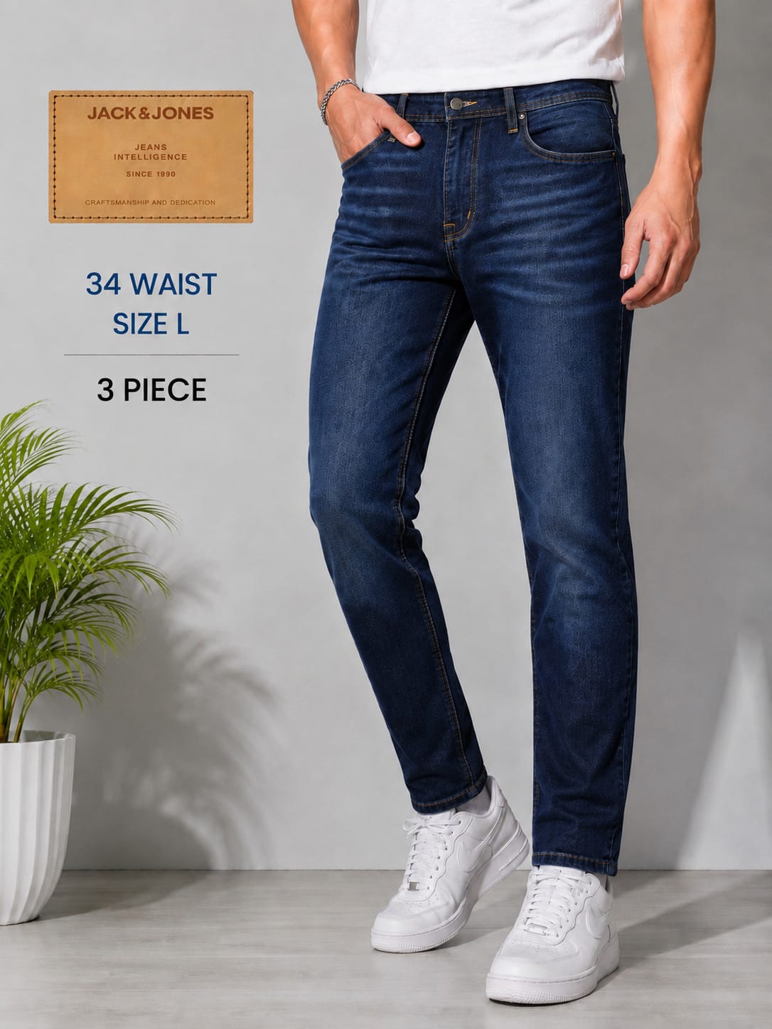 Men’s Classic Straight-Fit Denim Jeans